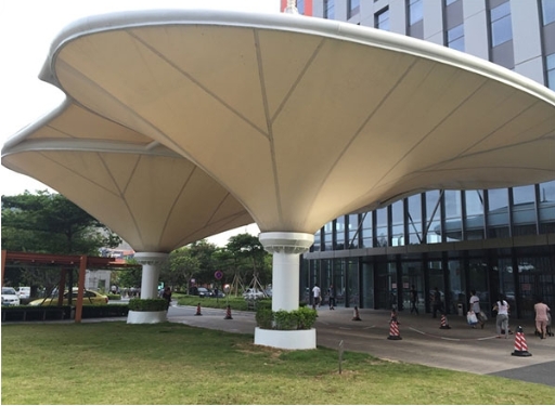 PTFE廣場倒傘膜：為何成為現(xiàn)代廣場建筑的設計寵兒？